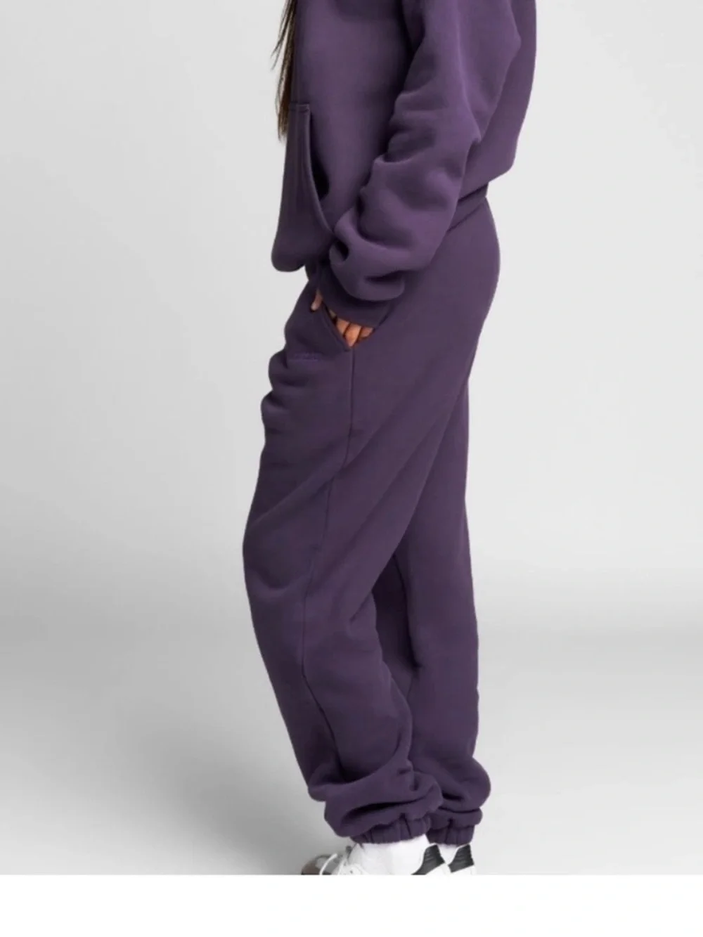 Comfrt BlackBerry Sweatpants Size Small - Picture 3 of 6